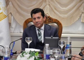وزير الشباب والرياضة يبحث مستجدات وترتيبات تنفيذ دوري المدارس