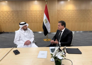 وزير الصحة يلتقي وزير صحة دولة قطر لبحث سبل تعزيز التعاون وتبادل الخبرات بين الدولتين