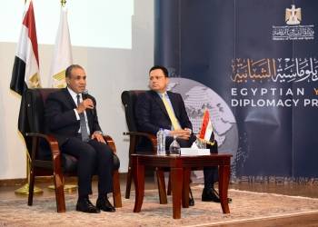 وزير الخارجية يستعرض ثوابت السياسة الخارجية المصرية خلال لقائه بشباب برنامج الدبلوماسية الشبابية