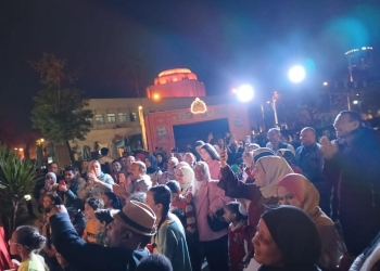 “يا حبيبتى يامصر” بصوت فرقة “طبلة الست” تنير ساحة الهناجر
