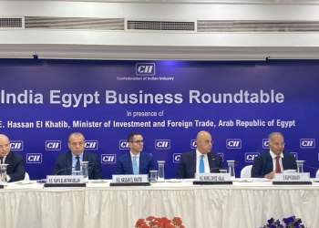 في إطار زيارته الحالية لدولة الهند..وزير الاستثمار يشارك باجتماع مائدة مستديرة مصري هندي