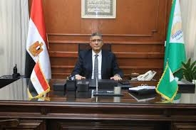محافظ الجيزة يتفقد الحالة العامة للنظافة والإشغالات والطرق بمناطق مزلقان لعبة وبشتيل بأوسيم