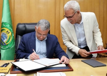 محافظ الإسماعيلية يعتمد جداول امتحانات الفصل الدراسي الثاني للعام الدراسي ٢٠٢٤-٢٠٢٥