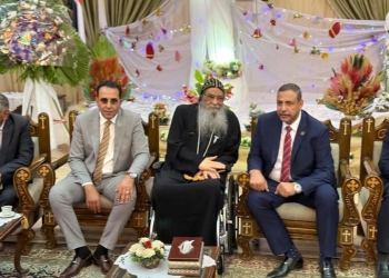 وفد “الجبهة الوطنية” بالفيوم يزور الأنبا إبرام للتهنئة بعيد القيامة المجيد