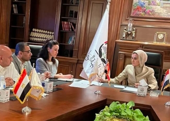 أمانة الاستثمار والشئون الاقتصادية بـ”الجبهة الوطنية” تناقش استراتيجية شاملة لدعم الاقتصاد المصري