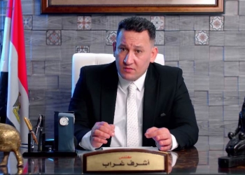 اقتصادي يكشف أهمية استبدال الرسوم التي تتقاضاها الجهات الحكومية بـ “ضريبة إضافية موحدة”