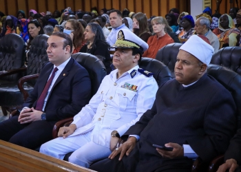 رئيس الأساقفة مصليًا: نصلي أن يمنح الله سلامًا وبركات لفلسطنين والسودان