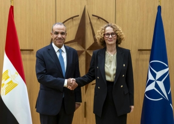 وزير الخارجية والهجرة يلتقى مع مجلس حلف الشمال الأطلسى “الناتو”