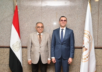 وزير الاستثمار يتسلم تجديد شهادة المواصفة القياسية الدولية لنظام إدارة المؤسسات التدريبية