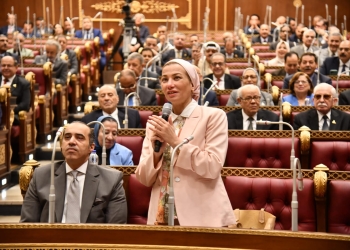 وزيرة البيئة: ما شهدته الإسكندرية منذ أيام جاء أقل حدة من المتوقع بفضل إجراءات التكيف.. وحماية الشواطىء بتكلفة 8 مليار جنيه