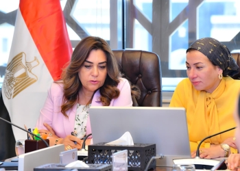 منال عوض تؤكد : قطاع المخلفات يدعم جهود الدولة نحو التنمية المستدامة