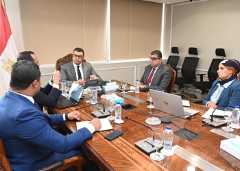 وزير الإسكان يُتابع موقف الاستراتيجية الوطنية للعمران الأخضر والمستدام