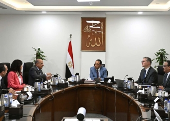 رئيس الوزراء: تأكيد انتظام الحكومة في سداد مستحقات الشركاء الأجانب بما يسهم فى زيادة استثمارات هذه الشركات في جهود الحفر والاستكشاف وزيادة الإنتاج