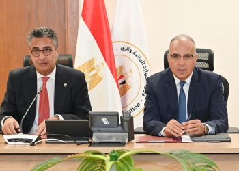 وزيرا الري والتموين يبحثان سُبل تطوير مصانع إنتاج السكر