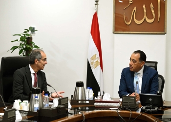 وزير الاتصالات: تم ربط  4.2 مليون منزل بكابلات الألياف الضوئية