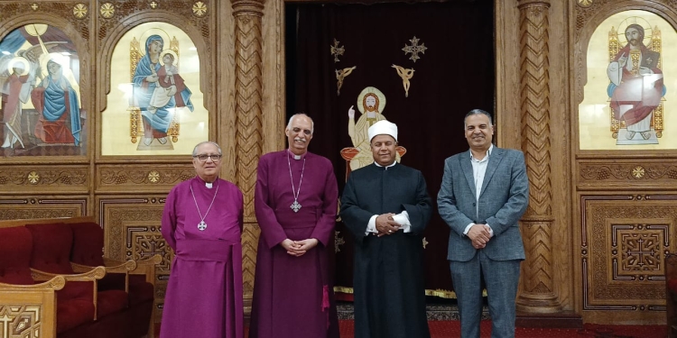 بالصور.. قيادات بيت العائلة المصرية والمركز الإسلامي المسيحي يختتمون جولتهم بالمنيا