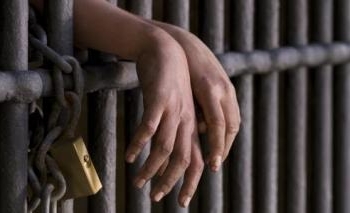 المؤبد لموظف بالخانكة بتهمة الإتجار بالهيروين وحيازة سلاح أبيض