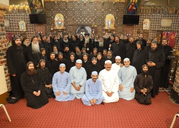 سيامة خمسة رهبان جدد لديري “العذراء” و “الملاك” بجبل إخميم