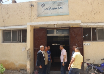 السكرتير العام المساعد ببني سويف يتفقد محطات المياه ولوحات التوزيع بقطاع الكهرباء