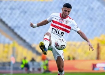 لاعبي الزمالك يؤدون فقرة بدنية خاصة