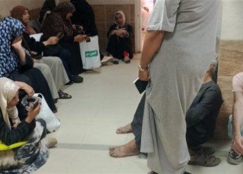 التأمين الصحى بالقليوبية يرد على فيديو الزحام بعيادة بنها