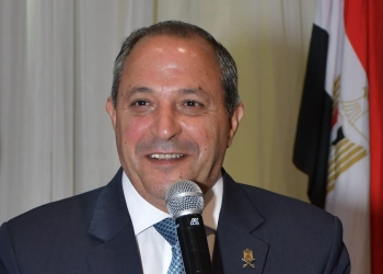 محافظ بورسعيد يوجه بتخصيص أفراد أمن ونظافة داخل الجبانات اعتبارًا من أكتوبر المقبل