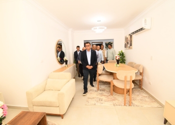 وزير الإسكان يتفقد أعمال تنفيذ وحدات “ديارنا” بمدينة أكتوبر الجديدة