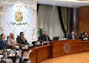 “مدبولي”: الشيخ محمد بن زايد آل نهيان يشيد بتطور مناخ الاستثمار في مصر بما يعكس الجهود المبذولة لتعزيز بيئة الأعمال وجذب الاستثمارات
