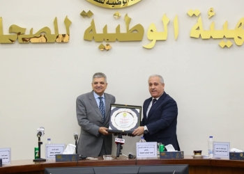الفريق أسامة ربيع  :  تحسن ملحوظ في إيرادات قناة السويس .. و زيادة مستمرة في أعداد السفن العابرة