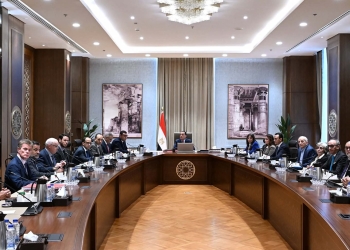 مدبولي : الدولة تعمل على تطوير المناطق المحيطة بأهرامات الجيزة والمتحف المصري الكبير لتصبح مقصدًا سياحيًا عالميًا