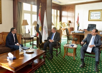 ” منال عوض” توجه بإعداد دراسة مشتركة لمواجهة تحديد انتشار الكلاب الضالة بما يحقق التوازن البيئي و الأمن الاجتماعي