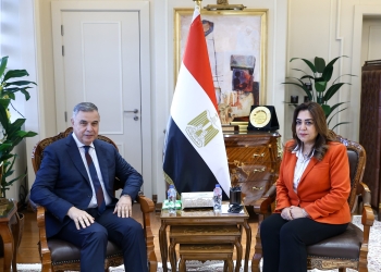وزيرة التنمية المحلية تبحث مع محافظ الإسكندرية الموقف التنفيذي لمشروعات الخطة الاستثمارية ومنظومة التصالح والتقنين والنظافة