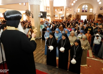 تدشين أواني مذبح ومكرسات جديدات بطما