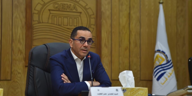 وزير الاستثمار خلال لقائه مع مستثمري قنا: تشكيل فريق عمل مشترك مع المحافظة للانتهاء من حصر ومعالجة التحديات