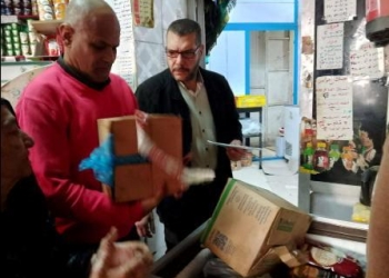 محافظ القليوبية يتابع جهود مديرية التموين في مواجهة مخالفات الأسواق والمخابز