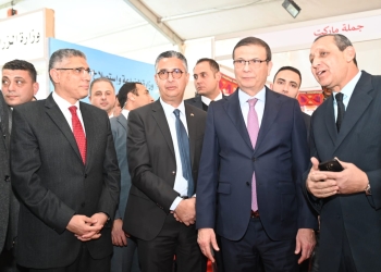 وزيرا الزراعة والتموين ومحافظة الجيزة يفتتحون معرض السلع الغذائية بالمتحف الزراعي