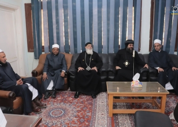 الأنبا إيلاريون يهنئ قيادات البحر الأحمر بعيد الفطر المبارك