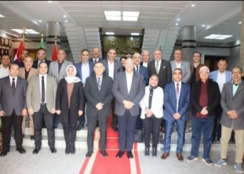 محافظ القليوبية يستقبل المهندس أيمن عطية محافظ الإسكندرية الحالي والمحافظ السابق للقليوبية لتكريمه