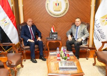 وزيرا التعليم العالي والعمل يبحثان تعزيز التكامل بين التعليم العالي وسوق العمل