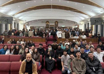 بالصور : الأنبا جوزيف أسقف إيبارشية ناميبيا ، بوتسوانا وزيمبابوي وملاوي يصل أستراليا ويقود أجتماع الشباب