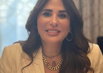 وزيرة الإسكان تتابع موقف تنفيذ وحدات «سكن لكل المصريين» بمدن 15 مايو والسادات وحدائق العاشر والعبور الجديدة