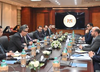 وزراء “الاستثمار” و”الزراعة” و”التموين” و”مستقبل مصر” يبحثون دور البورصة السلعية لضبط تداول السلع الرئيسية