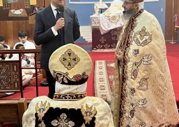 بالصور.. مشاركة السفير المصري بأستراليا احتفال الكنيسة القبطية بعيد القيامة في كنيسة مار مرقس بكانبرا