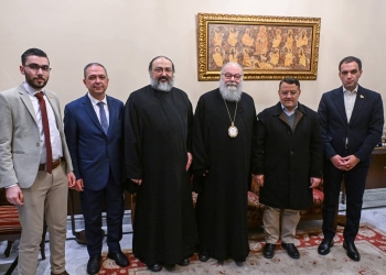 في لقاء مستشار الرئيس السوري.. البطريرك يوحنا العاشر يبحث الاعتداءات التي تعرّض لها المسيحيون في السقيلبية
