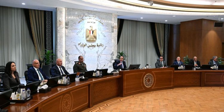 الحكومة تصدر 7 قرارات جديدة برئاسة : مدبولي ” .. اليوم