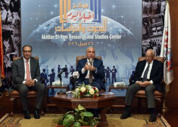 “الوطنية للصحافة” تفتتح مركز أخبار اليوم للبحوث والدراسات