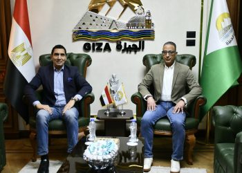 “جوهر نبيل” يلتقي محافظ الجيزة قبل بدء جولته التفقدية
