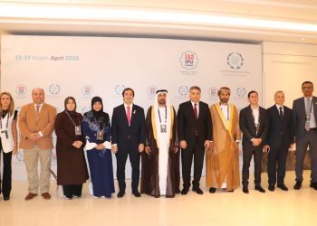 رئيس البرلمان العربي يلتقي رئيس العلاقات العربية لأمريكا الجنوبية في إسطنبول
