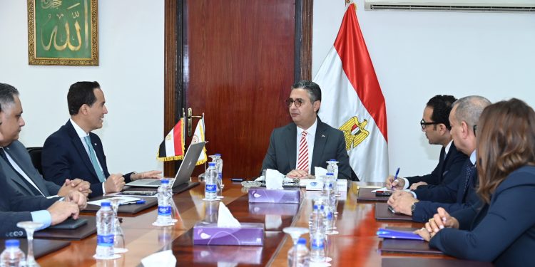 وزير التموين يتابع جهود جهاز تنمية التجارة الداخلية في التحول الرقمي وتوجيهات بإطلاق الموقع الإلكتروني الرسمي للجهاز