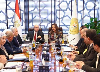 “منال عوض” تتابع مع محافظ الفيوم الموقف التنفيذي لخطة إعادة التوازن البيئي ببحيرة قارون